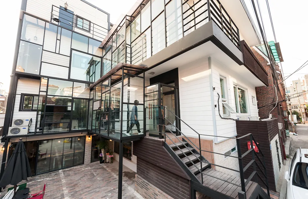 Inno Hostel & Pub Lounge Hongdae-1